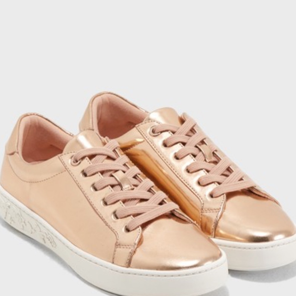 ❤️ Aldo Metallic Sneakers